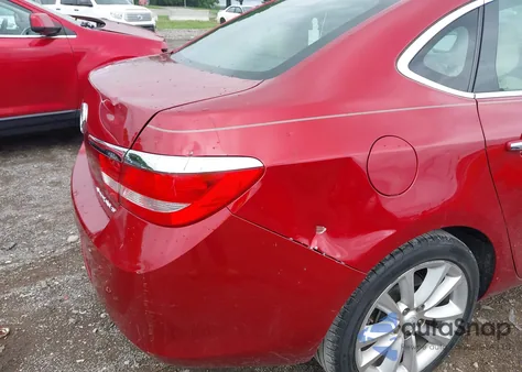 2014 Buick Verano Leather Group из США, поврежденный, VIN 1G4PS5SK1E4127954